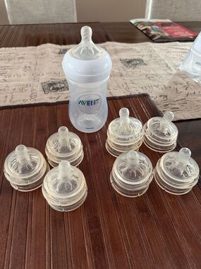Philips AVENT no 1 & 2 silicone Nipples and bottle